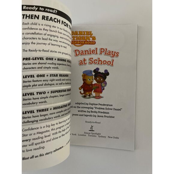 Daniel Plays at School Ready to Read Pre Level One Daniel Tiger Kids Book New - Picture 3 of 3